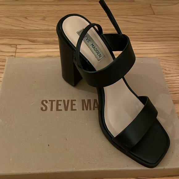 NWT STEVE MADDEN IRELYN BLACK LEATHER PLATFORM HEELS - Picture 2 of 6